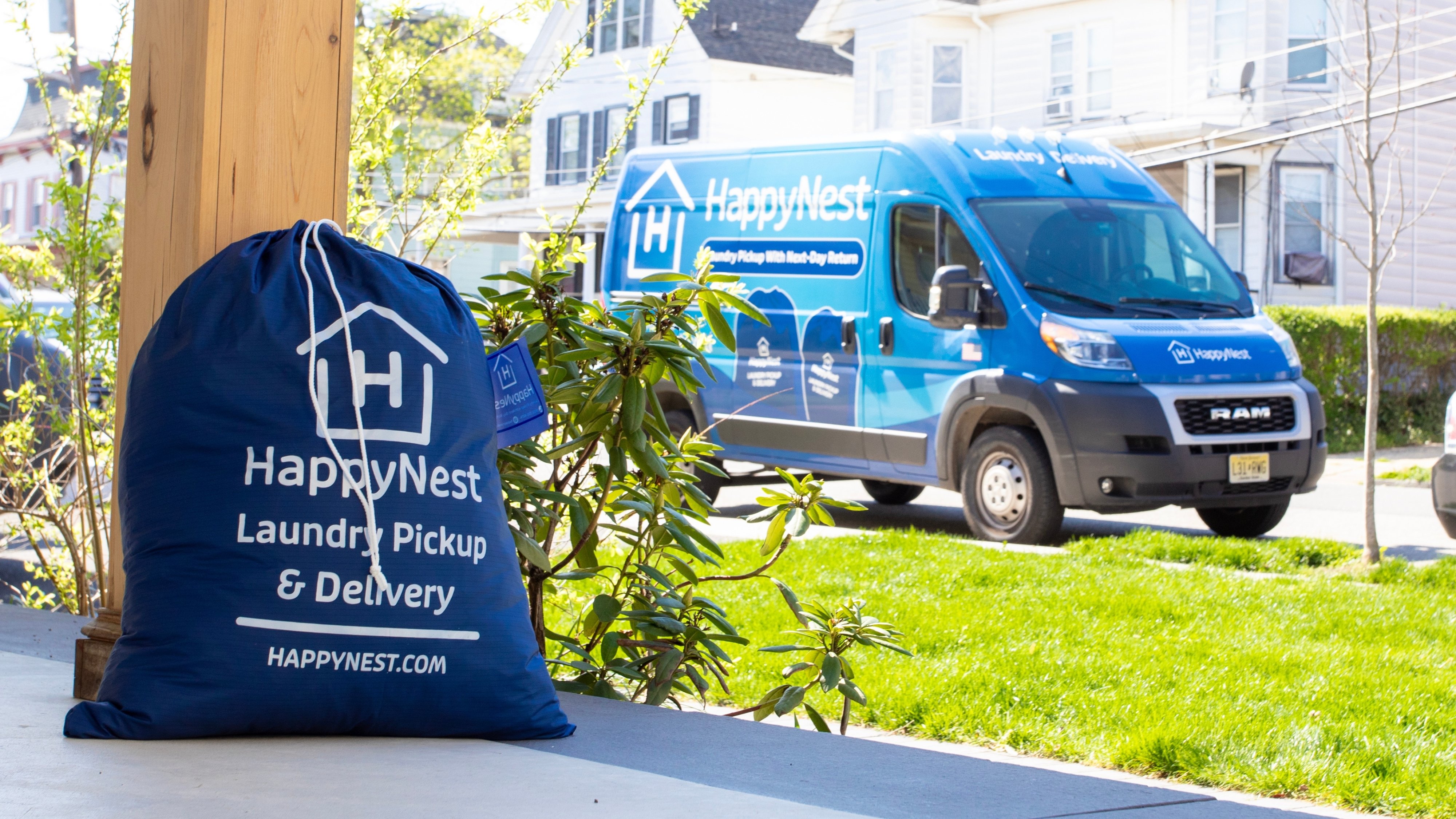 How Professional Laundry Services Improve Efficiency of Your Business