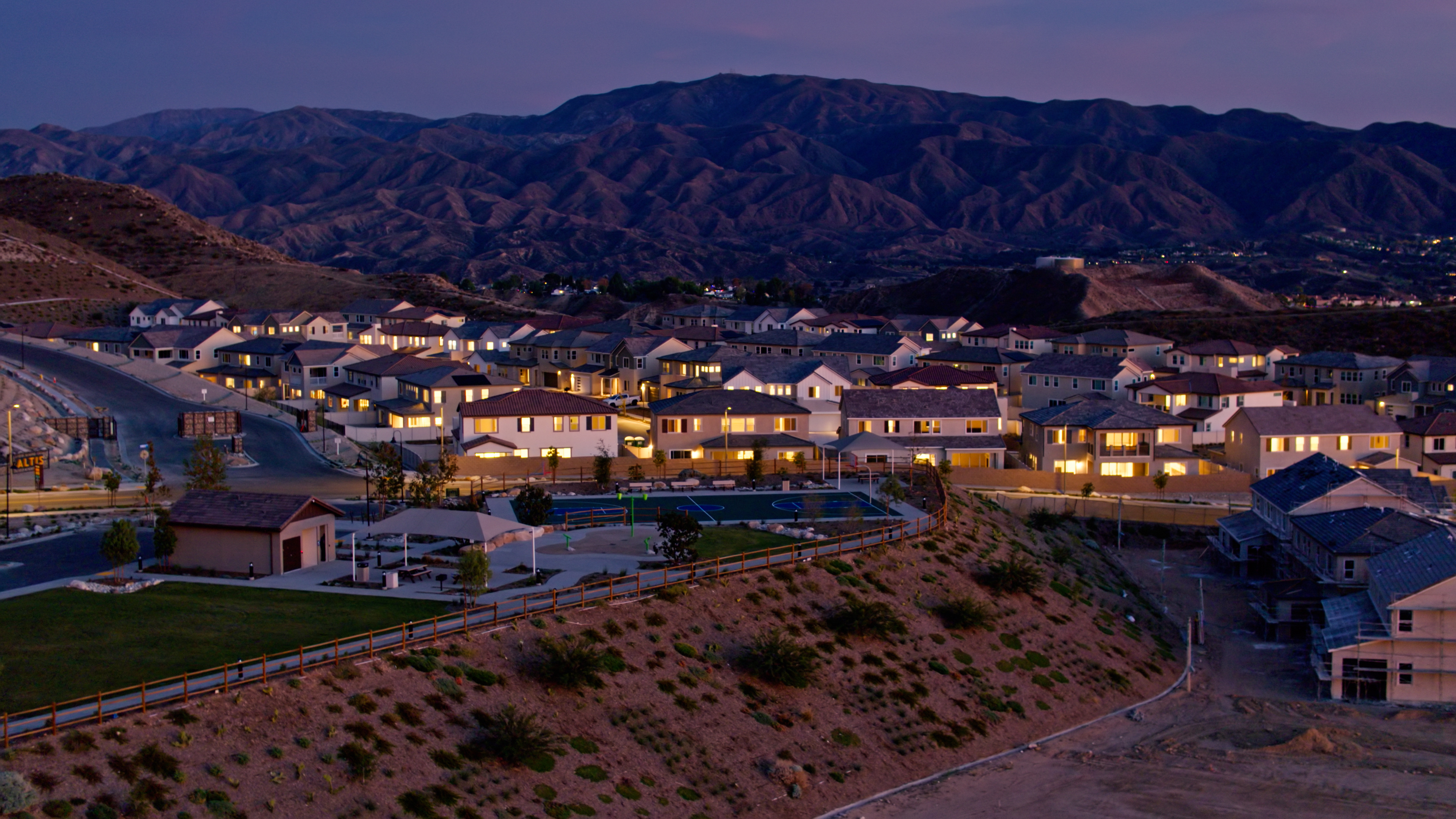 HappyNest Laundry Service Now Servicing Santa Clarita, California