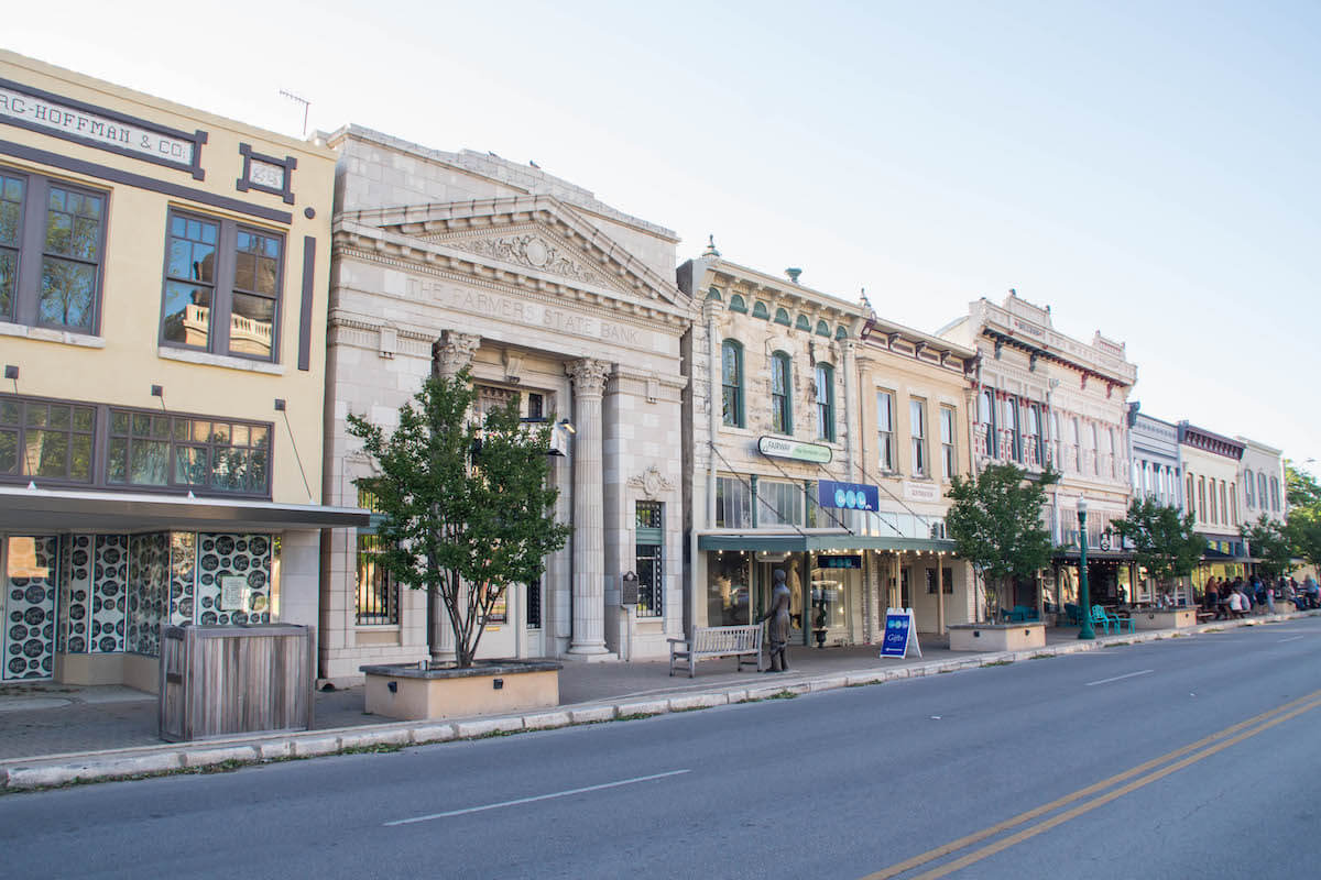 HappyNest Laundry Pickup and Delivery Now in Georgetown, Texas