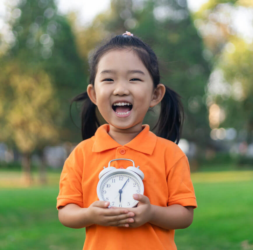 girl with clock