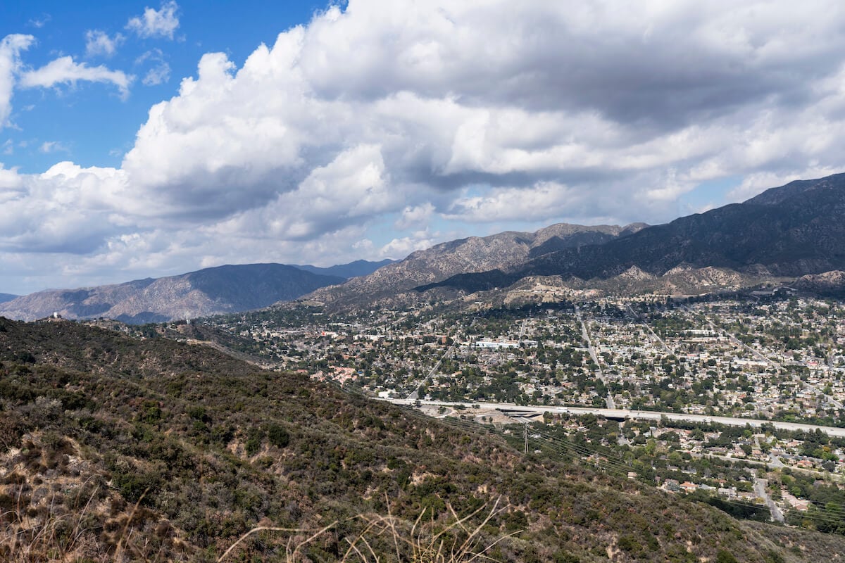 HappyNest Laundry Pickup and Delivery Now in Tujunga, California